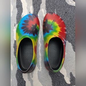 New Tie-Dye Ladies Crocs